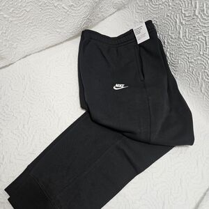 Nike Joggers/Sweatpants Sz 2XL Black Men's NWT Tapered Leg Regular Fit